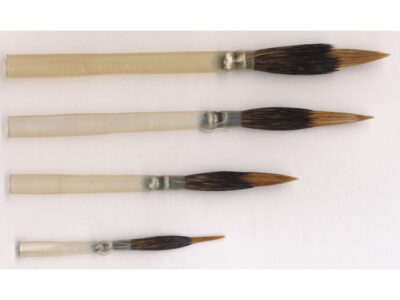 Y 116 Lettering brush pointed